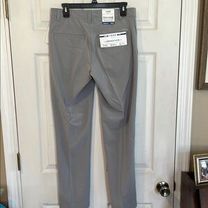IZOD Men's Gray Golf Pants Size 30x30